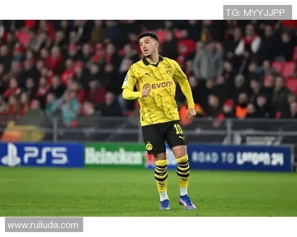 多特蒙德签下桑乔，提升中场战力