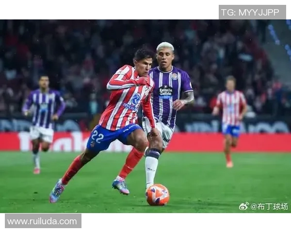 西甲球队开启训练备战新赛季,豪门争冠或再掀激烈较量 西甲球队开启训练备战新赛季,豪门争冠或再掀激烈较量